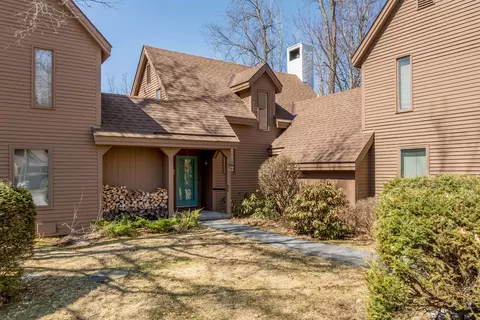 807 Murphys Rd #4C, Hartford, VT 05059