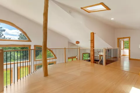 Entry Way - 614 Gray Rd, Plainfield, VT 05667 photo 10 of 10