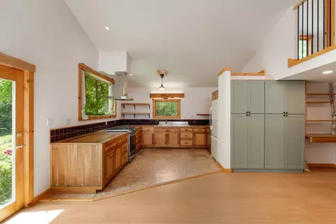 Kitchen - 614 Gray Rd, Plainfield, VT 05667 photo 2 of 7