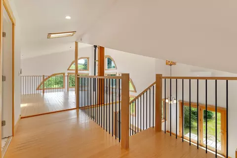 Entry Way - 614 Gray Rd, Plainfield, VT 05667 photo 9 of 10
