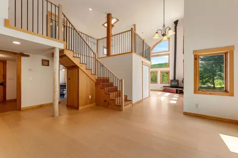 Living - 614 Gray Rd, Plainfield, VT 05667 photo 2 of 8