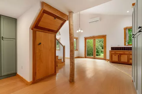Entry Way - 614 Gray Rd, Plainfield, VT 05667 photo 4 of 10