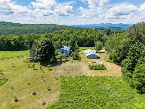 Exterior - 614 Gray Rd, Plainfield, VT 05667 photo 11 of 14