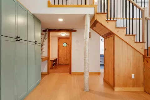 Entry Way - 614 Gray Rd, Plainfield, VT 05667 photo 3 of 10