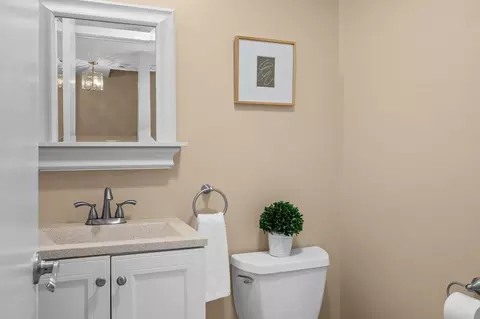 Bath - 23 Cusack Rd #29, Hampton, NH 03842 photo 1 of 4