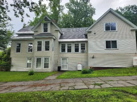89 Belding St, Claremont, NH 03743