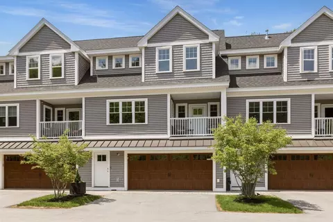 293 Peverly Hill Rd #2, Portsmouth, NH 03801