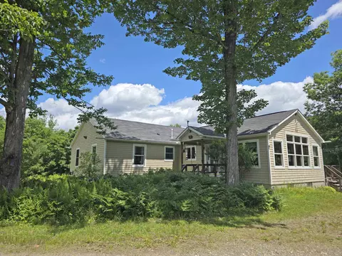 439 Dover Rd, Newfane, VT 05345