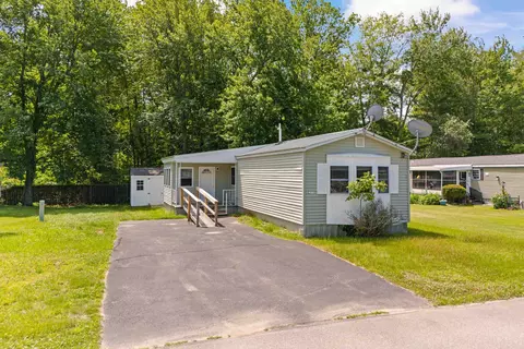 290 Calef Hwy #C12, Epping, NH 03042