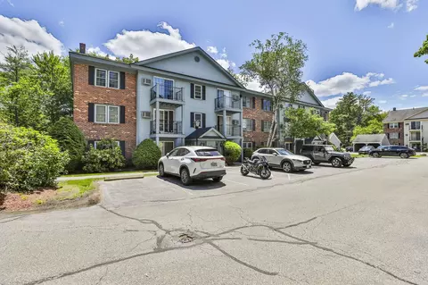 9 Northbrook Dr #904, Manchester, NH 03102