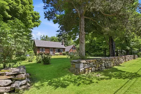 66 Green St, Northwood, NH 03261