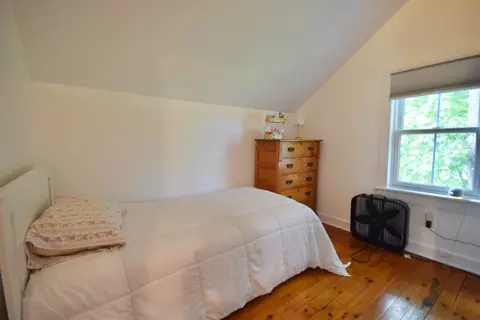 Bedroom - 2835 Mountain View Rd, Williston, VT 05495 photo 5 of 8