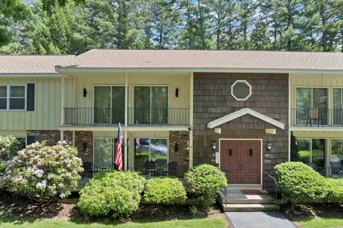50 Blueberry Ln #5, Laconia, NH 03246