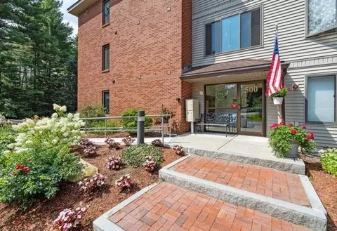500 Candlewood Park #13, Nashua, NH 03063