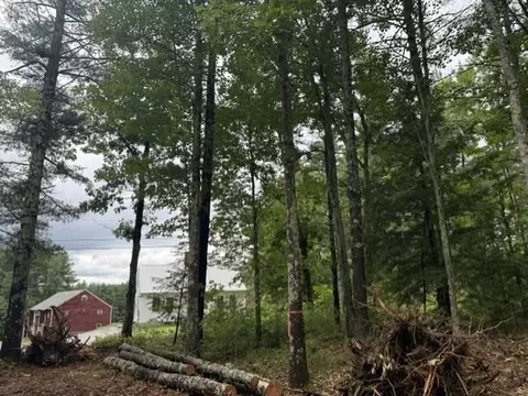 120 Rounala Rd, Milford, NH 03055