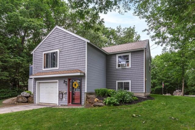 40 Boulder Dr, Danville, NH 03819