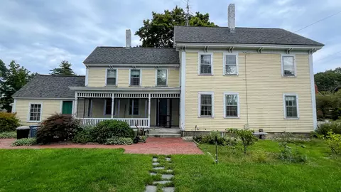 46 Concord St, Nashua, NH 03064