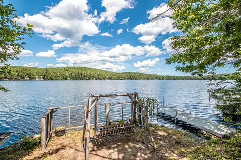 976 Lovell Lake Rd, Wakefield, NH 03872