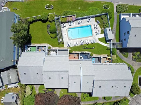 View/Area - 951 Ocean Blvd #1, Hampton, NH 03842 photo 2 of 5