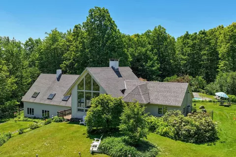 328 Gravelin Rd, Weathersfield, VT 05151