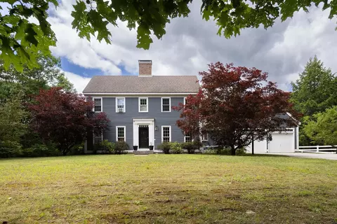 28 Mathews Rd, Henniker, NH 03242