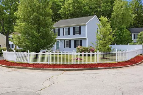 36 Wildwood St, Manchester, NH 03103