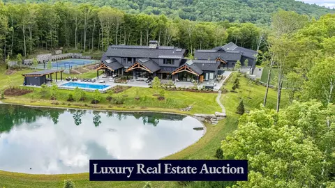 1084 Wade Pasture Rd, Stowe, VT 05672