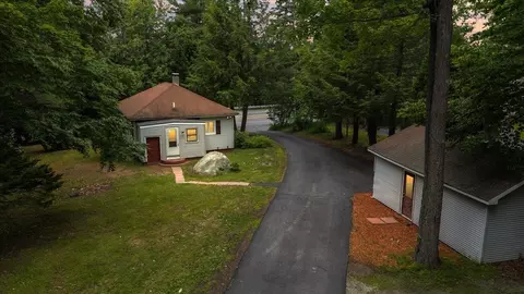 1615 Hooksett Rd, Hooksett, NH 03106
