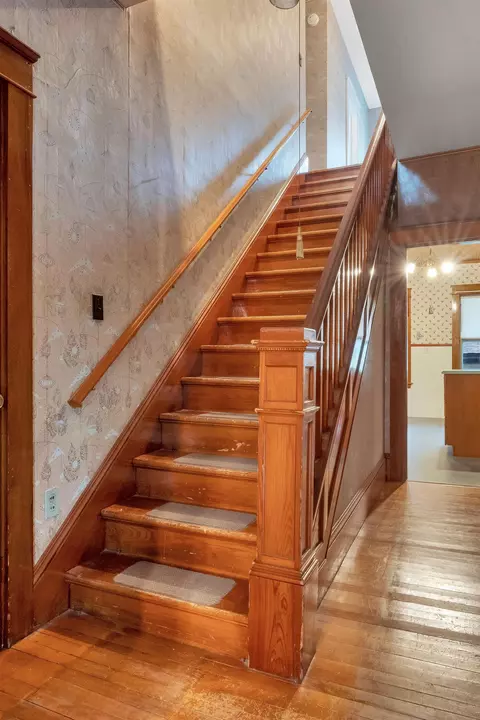 Entry Way - 59 High St, Berlin, NH 03570 photo 2 of 4