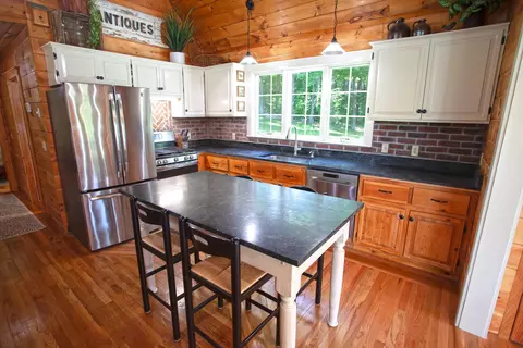 Kitchen - 60 Whites Hill Rd, Dover, VT 05356 photo 3 of 5