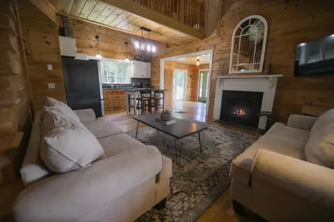 Living - 60 Whites Hill Rd, Dover, VT 05356 photo 2 of 8