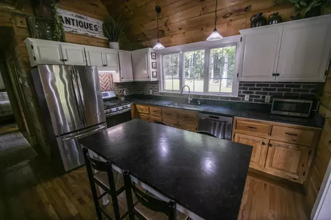 Kitchen - 60 Whites Hill Rd, Dover, VT 05356 photo 5 of 5