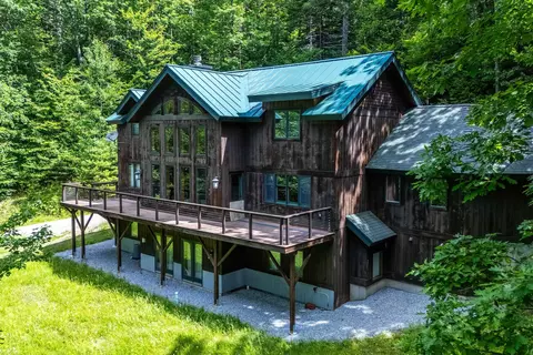 42 Cedar Dr, Ludlow, VT 05149
