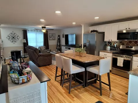 28 Owens Dr #34, Swanzey, NH 03446