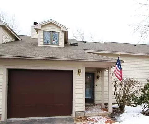 4 Lady Slipper Ct, Rochester, NH 03867