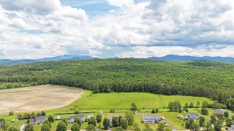 View/Area - 41 Tyler Pl, Jericho, VT 05465 photo 3 of 4