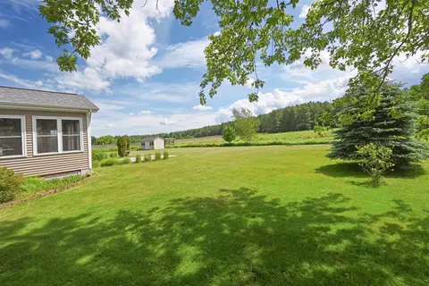 Exterior - 41 Tyler Pl, Jericho, VT 05465 photo 6 of 10