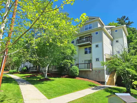 241 Hildred Dr, Burlington, VT 05401