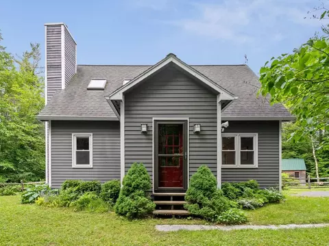 98 Leary Rd, Jericho, VT 05465