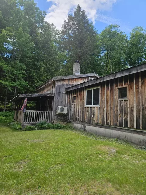 279 North St, Dover, VT 05341