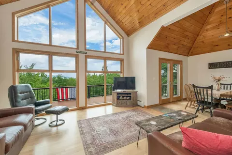 178 Highlands Dr, Conway, NH 03818