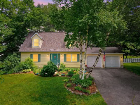 152 Cross St, White River Junction, VT 05001
