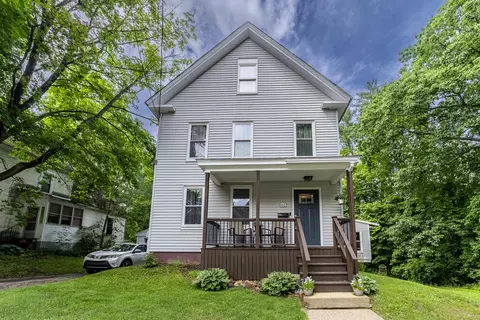 61 High St, Tilton, NH 03276