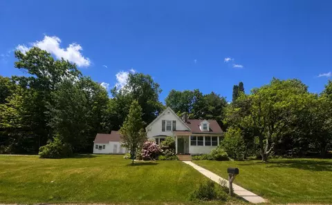11 Robbins Rd, Fitzwilliam, NH 03447