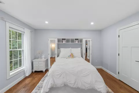 Bedroom - 36 Northland Rd, Windham, NH 03087 photo 3 of 8