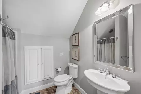 Bath - 36 Northland Rd, Windham, NH 03087 photo 6 of 6