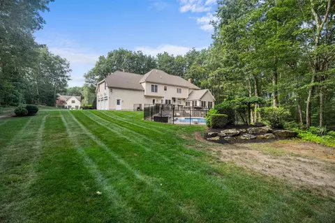 Exterior - 36 Northland Rd, Windham, NH 03087 photo 4 of 9