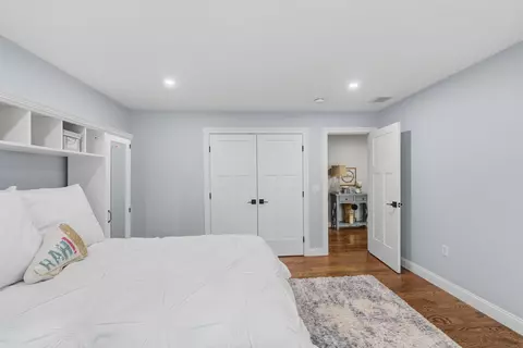 Bedroom - 36 Northland Rd, Windham, NH 03087 photo 4 of 8