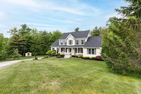 Exterior - 9 Misty Ln, Hooksett, NH 03106 photo 15 of 16