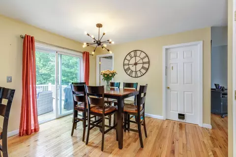 Dining - 9 Misty Ln, Hooksett, NH 03106 photo 2 of 4